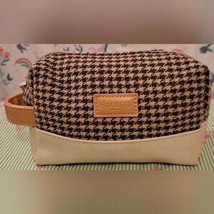 Hackett London Turkish Airline Neutral Houndstooth Cosmetic Makeup Travel Pouch